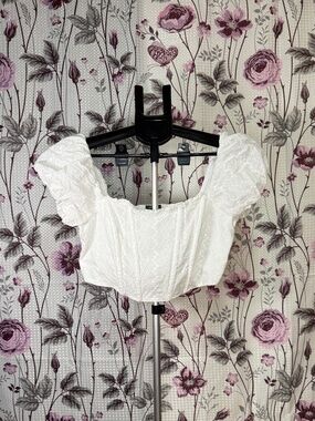 Wild Fable White Eyelet Puff Sleeve Crop Top M Milkmaid Cottagecore Coquette